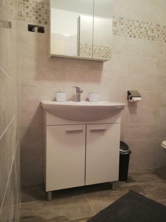 Apartment Marina มาลินสกา ภายนอก รูปภาพ